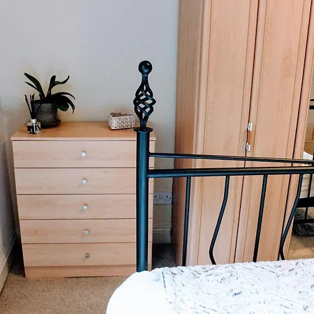 Cosy And Modern In * Edinburgh
