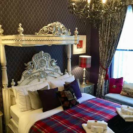 The Bonnie Bide Awa' Appartement