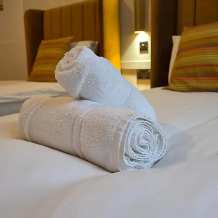 Hotel No32 3*