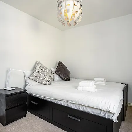 Comfy 2 Bedroom Near Centre Edimburgo