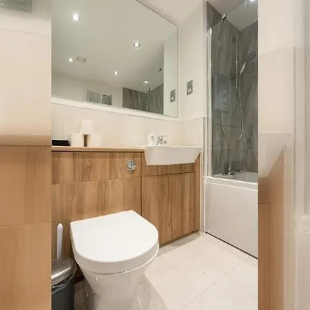 Comfy 2 Bedroom Near Centre Edinburgh