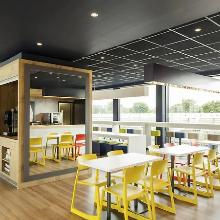 Ibis Budget Park 3*