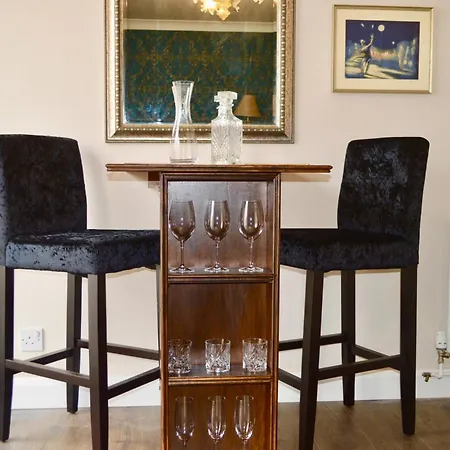 Boutique On Royal Mile - Sleeps 4 Apartamento Edimburgo