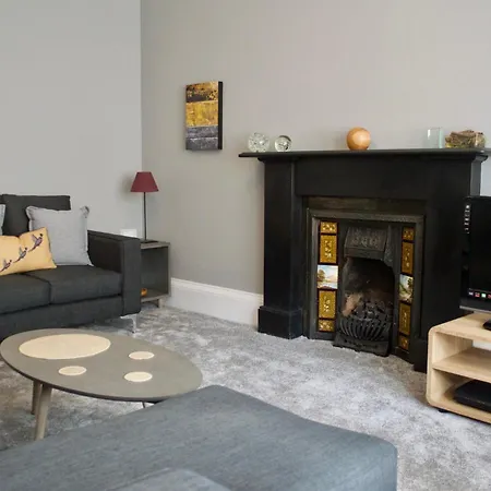 Stylish 2 Bedroom Bruntsfield In شقة إدنبرة