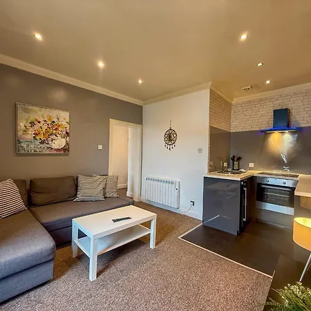Modern Broughton - Walk To New Town, Centre And St Quarter Apartment *