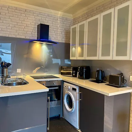 Modern Broughton - Walk To New Town, Centre And St Quarter Apartment *