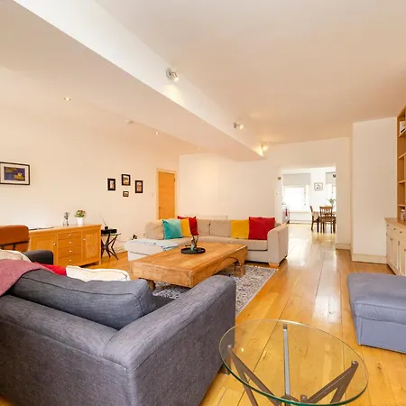 New Town Elegant 2-bedroom In The Heart Of The Apartamento *