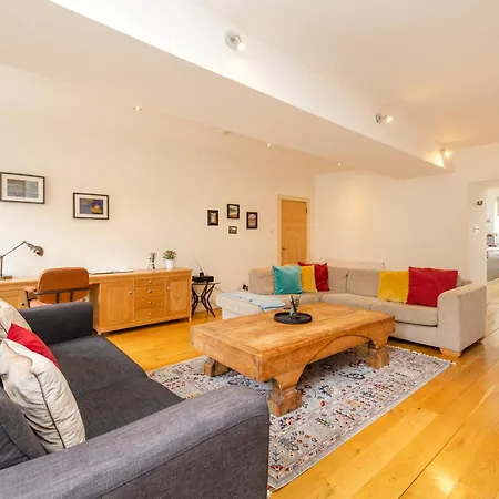 Apartamento New Town Elegant 2-bedroom In The Heart Of The *