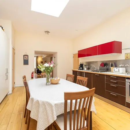 New Town Elegant 2-bedroom In The Heart Of The Apartamento *