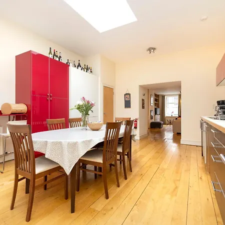 New Town Elegant 2-bedroom In The Heart Of The Apartamento Edimburgo