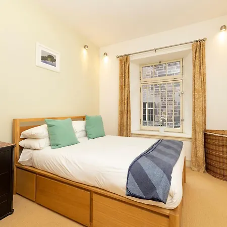 New Town Elegant 2-bedroom In The Heart Of The Apartamento Edimburgo