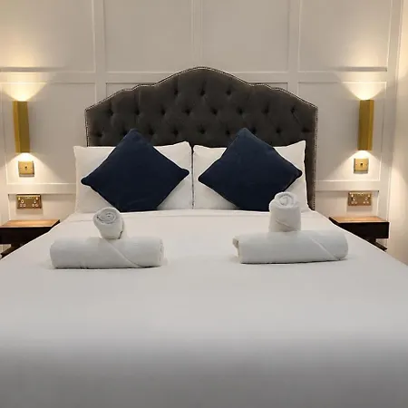 Hotel No32 3*