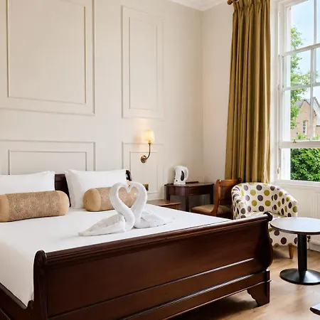 No32 Hotel 3*
