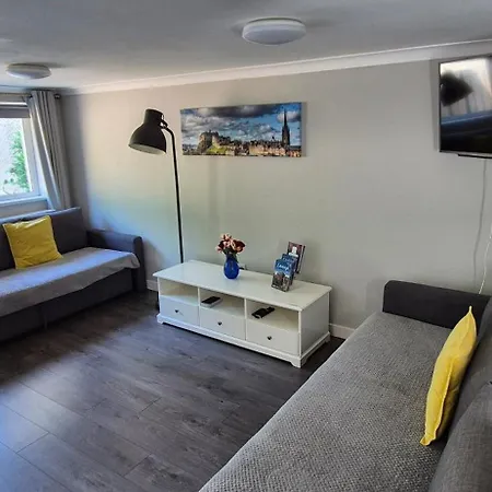 Holyrood House Holiday home Edinburgh