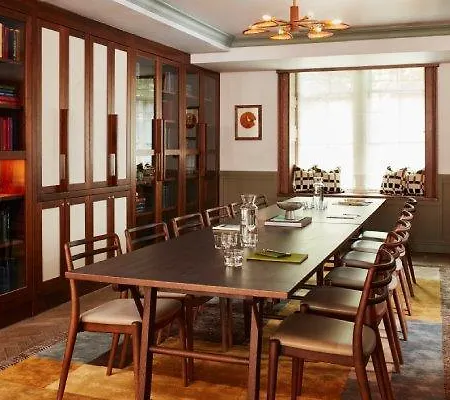 The Hoxton, 4*