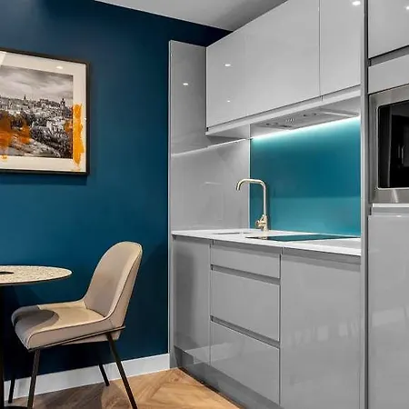 Aparthotel Roomzzz