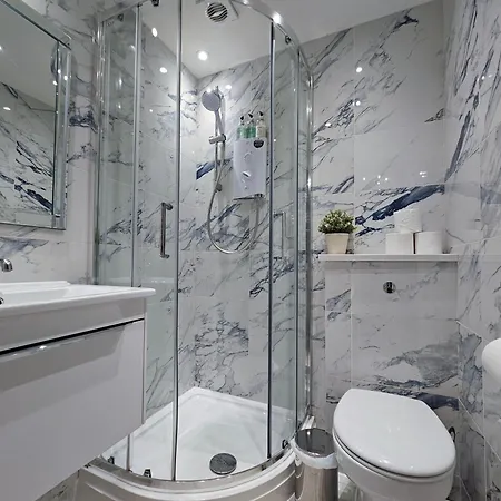 Charming Hideaway In Centre
