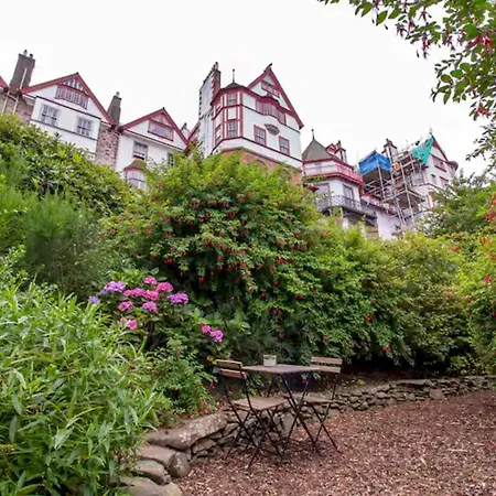 Historic Ramsay Garden With Balcony Views - Pass The Keys