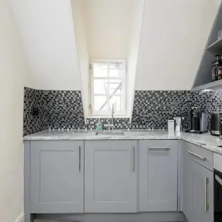 Appartement Historic Ramsay Garden With Balcony Views - Pass The Keys *