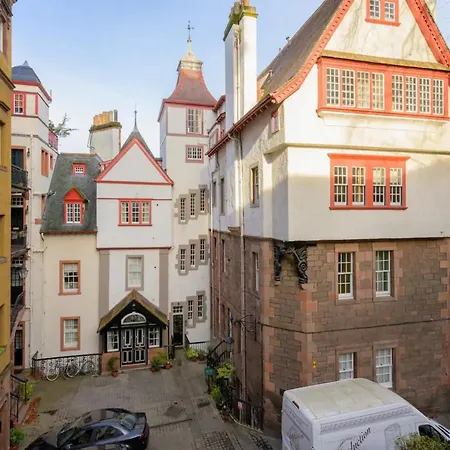 Historic Ramsay Garden With Balcony Views - Pass The Keys Appartement *