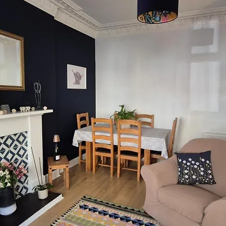 Apartament Beautiful Ground Floor Flat Near Haymarket *