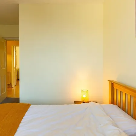Charming 2bd Flat 10 Minutes To Castle