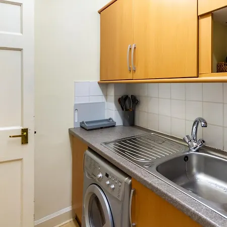 Charming 2bd Flat 10 Minutes To Castle Apartamento