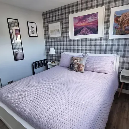 Innisfail Edi - Double With Private Bathroom