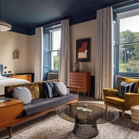 3 John's Place Townhouse