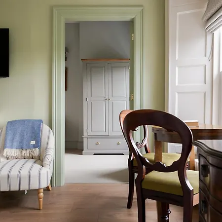 Apartahotel The Townhouse, Leith 4*