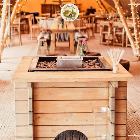 Festival Glamping By Social * אדינבורו
