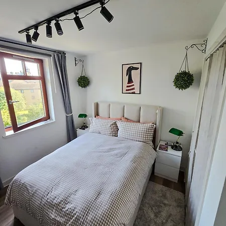 Double With Shared Bathroom Near The Shore And Tram Guest house *