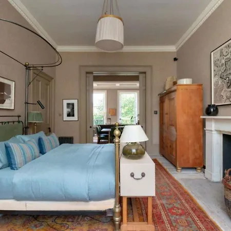 Dom wakacyjny Elegant Georgian Retreat With Views Of Arthurs Seat Edynburg