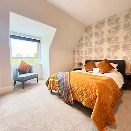 Scot Townhouse 4*