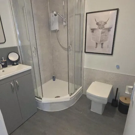 Old Town - Royal Mile Neighbour 2-bed, 2-bath