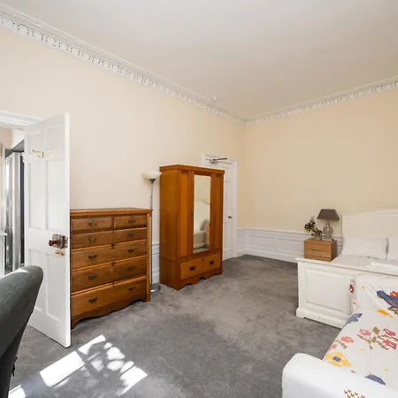 Lejlighed Spacious Flat Near Centre Edinburgh