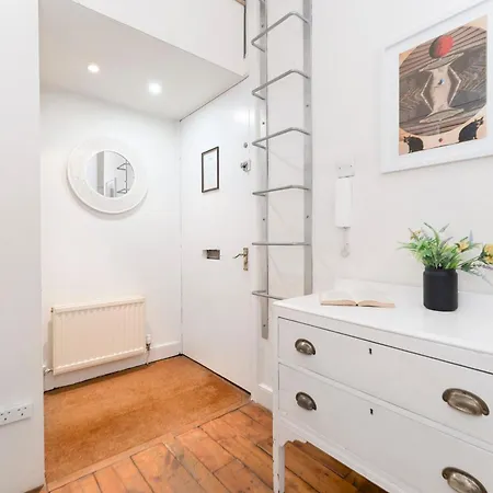 Large Super 3 Bed -princes Street, Parking Lägenhet Edinburg