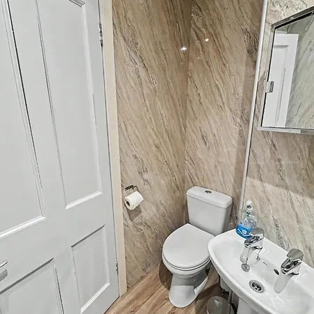 2 Bed Flat In * Édimbourg