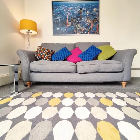 דירה Magic Of Meadows 4 Bedroom Flat אדינבורו