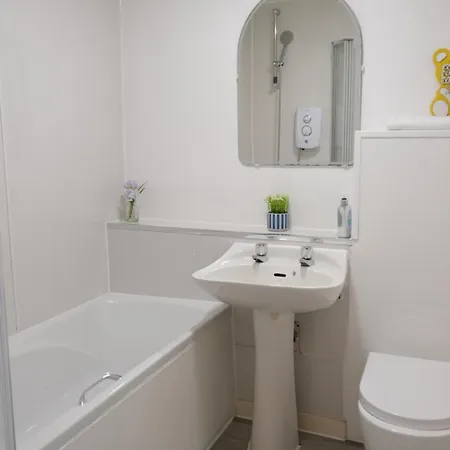 Nicolson Street Two Bedrooms Apartment Edinburgh