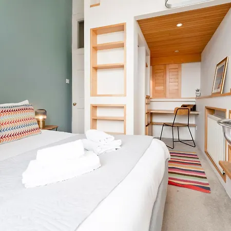 Lägenhet Large Super 3 Bed -princes Street, Parking *