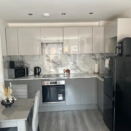 Private 2 Bedroom -edinburgh - Sleeps 4 * Edimburgo