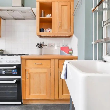 Large Super 3 Bed -princes Street, Parking Lägenhet Edinburg