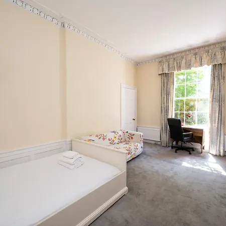 Lejlighed Spacious Flat Near Centre *