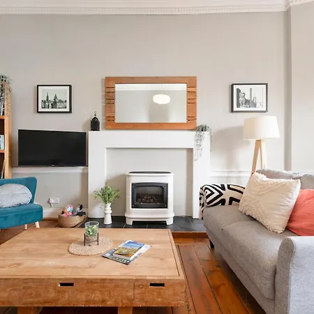Large Super 3 Bed -princes Street, Parking Lägenhet Edinburg