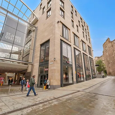 Large Super 3 Bed -princes Street, Parking Lägenhet Edinburg