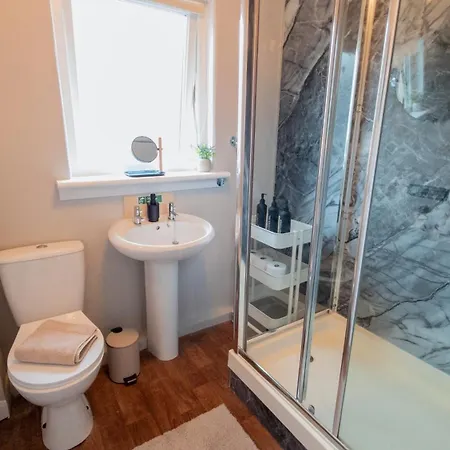 Feriehus 3 Bedroom Home, Peaceful Garden *