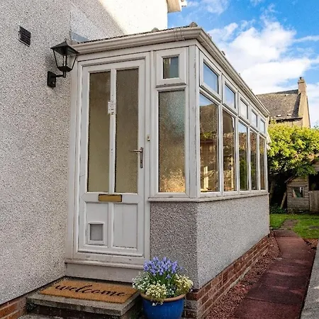 Feriehus 3 Bedroom Home, Peaceful Garden