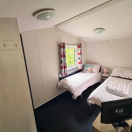 Hoopers Hideaway Caravan Setonsands *