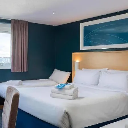 Travelodge Dreghorn Отель Эдинбург